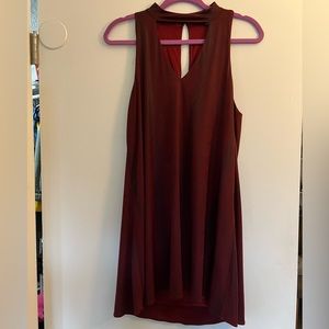 Olivaceous Red Snake-Print Flowy High-Neck Dress with Cutout (M)